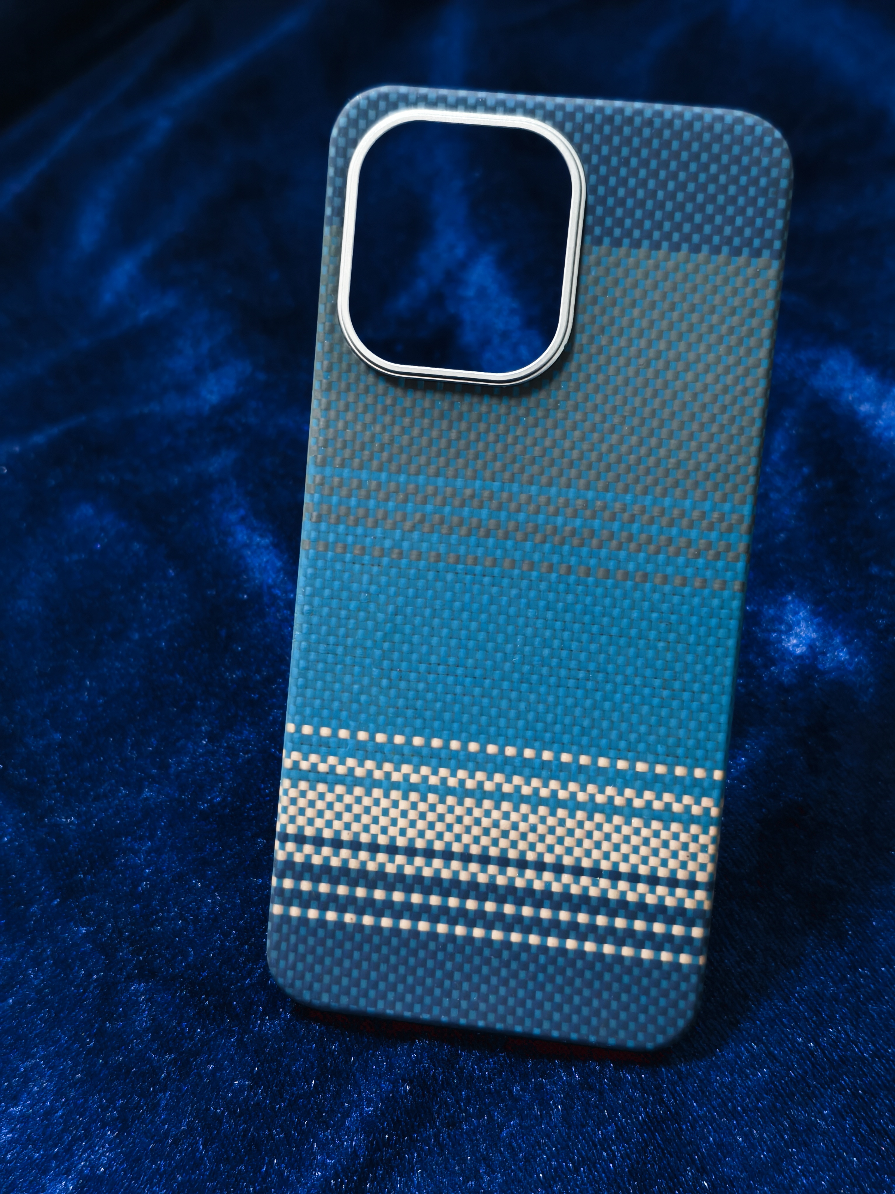 Карбоновый чехол для iPhone 17 Magsafe Moonrise Blue